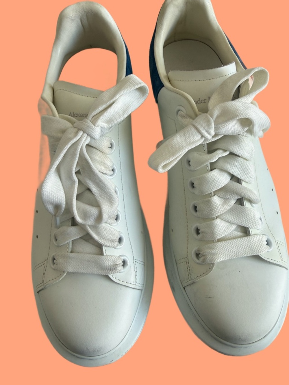 Alexander McQueen White Leather Sneakers with blue heel - Picture 2 of 8